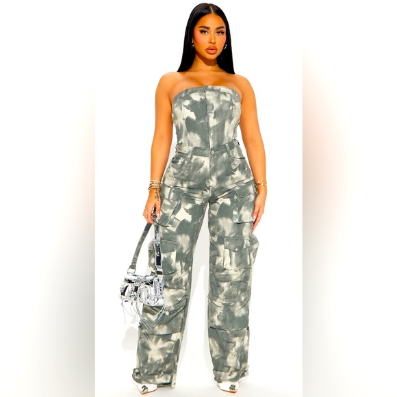 Pants - Stylish Gray Tie-Dye Women's Denim Jumpsuit